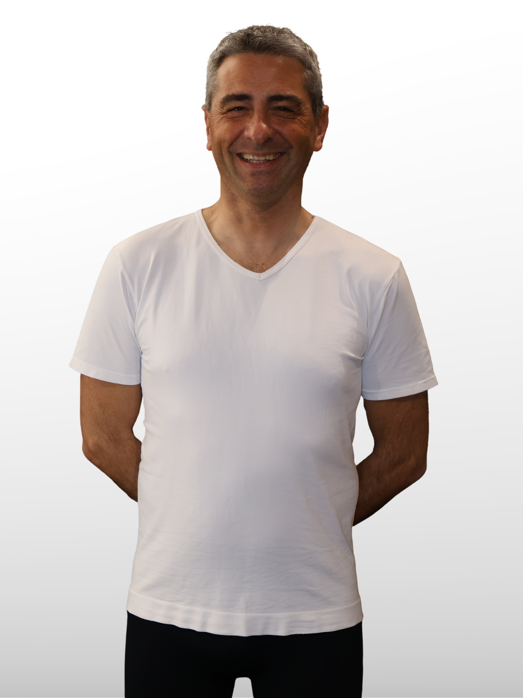 T-SHIRT CON COLLO A V (BOOSTER) FIR TECH